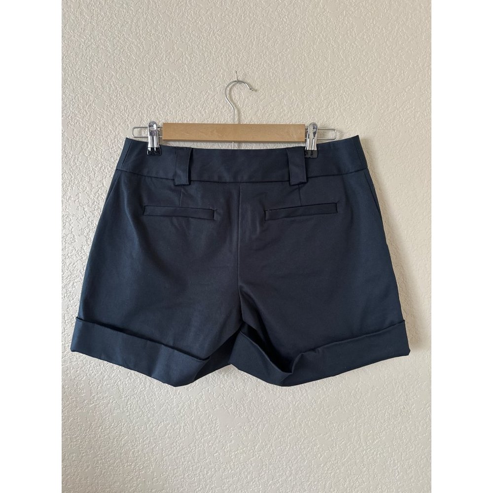 INC International Concepts Black Shorts Size 4 - Picture 2 of 9